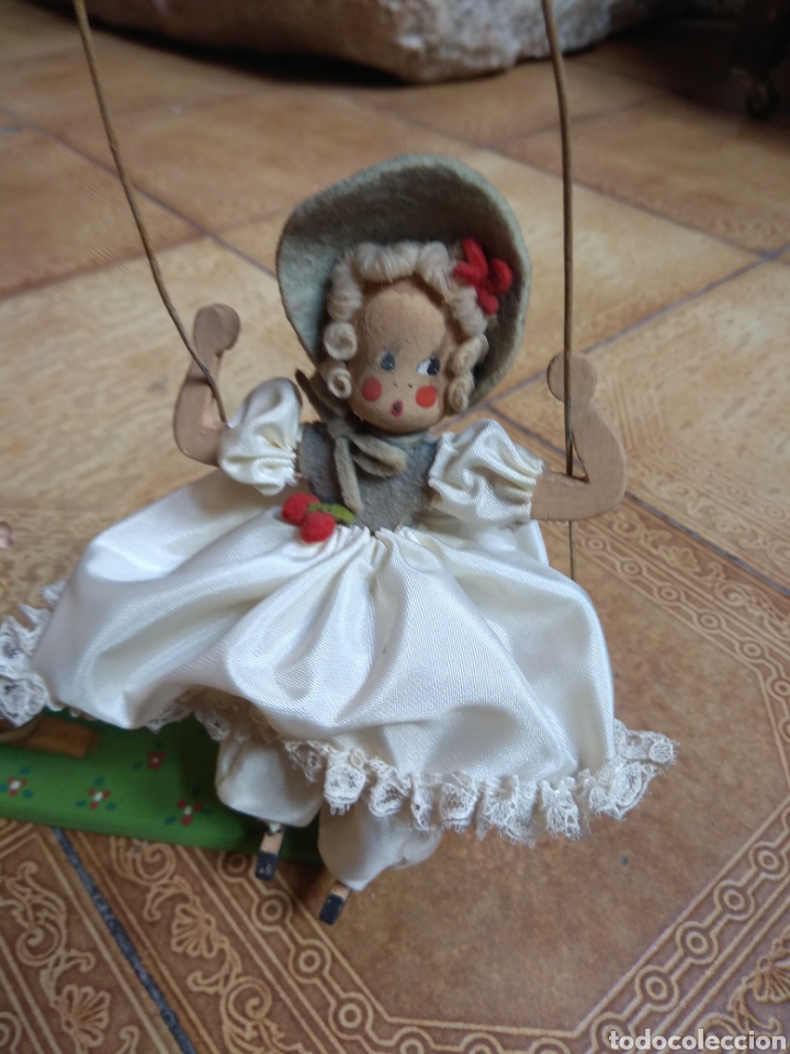 Mu&ntilde;eca espa&ntilde;ola clasica: Antigua Mu&ntilde;eca con Columpio - Foto 3
