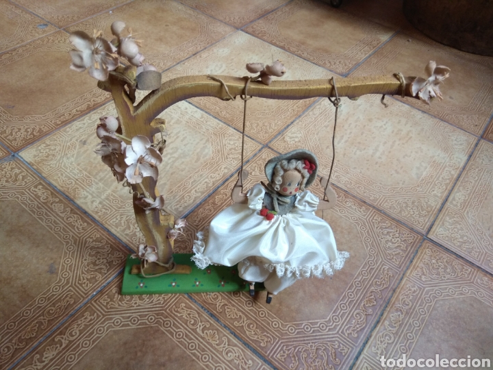 Mu&ntilde;eca espa&ntilde;ola clasica: Antigua Mu&ntilde;eca con Columpio - Foto 1