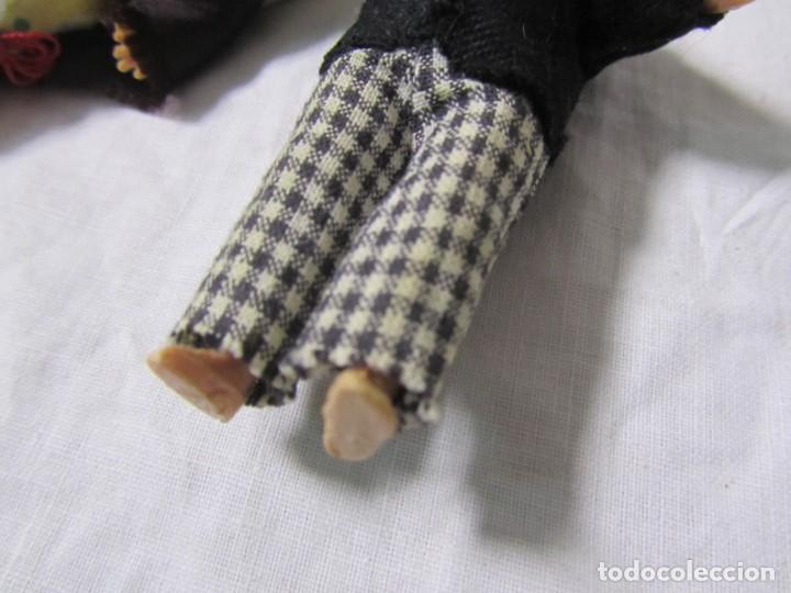 Mu&ntilde;eca espa&ntilde;ola clasica: Pareja de chulapos madrile&ntilde;os, pl&aacute;stico o celuloide - Foto 5