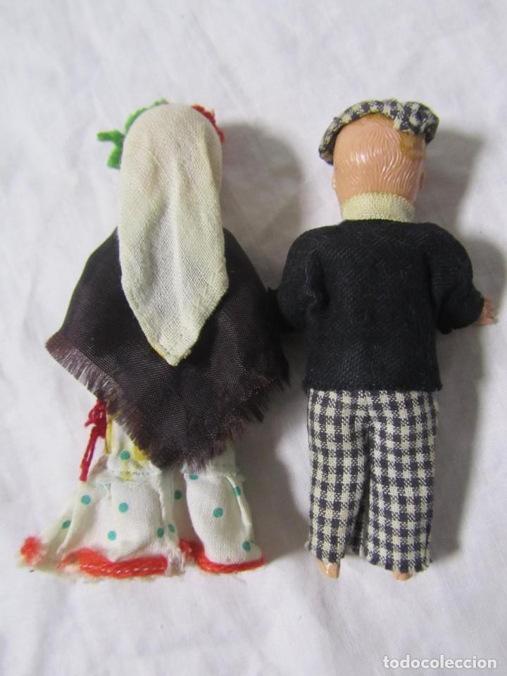 Mu&ntilde;eca espa&ntilde;ola clasica: Pareja de chulapos madrile&ntilde;os, pl&aacute;stico o celuloide - Foto 6