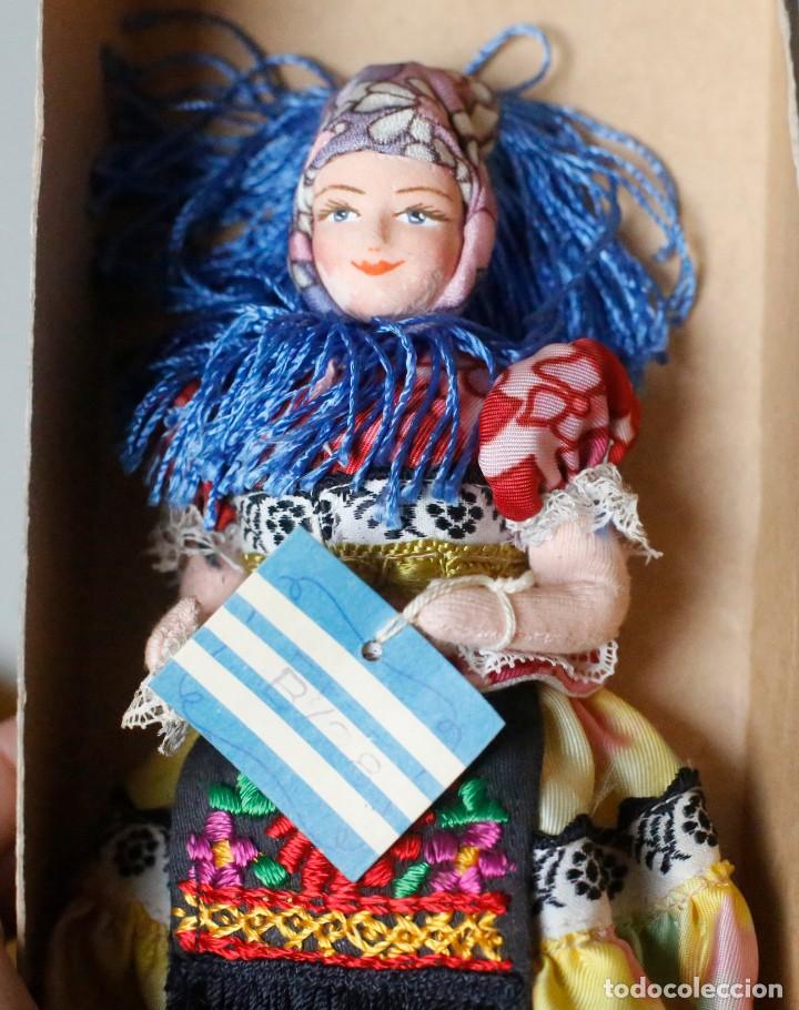 Mu&ntilde;eca espa&ntilde;ola clasica: Mu&ntilde;eca regional en muy buen estado - Foto 2