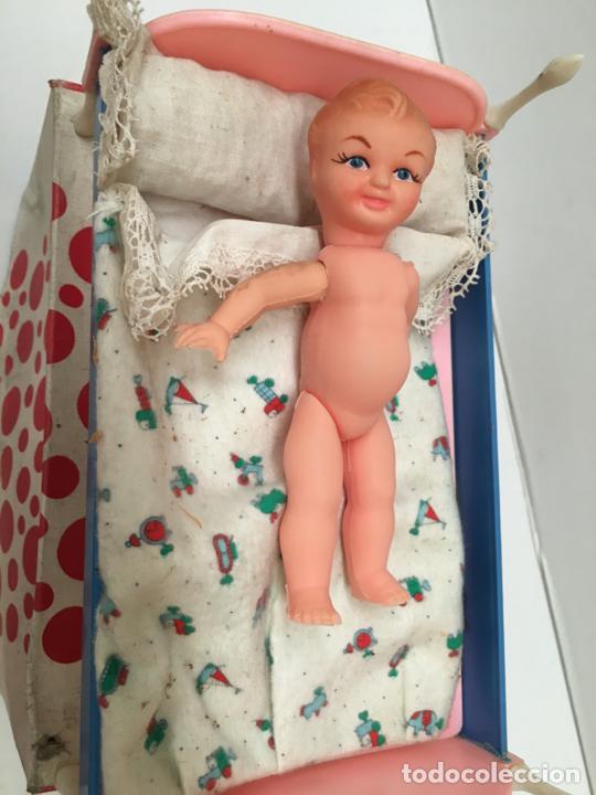 Mu&ntilde;eca espa&ntilde;ola clasica: MU&Ntilde;ECA EN CUNA A&Ntilde;OS 60 - Foto 2