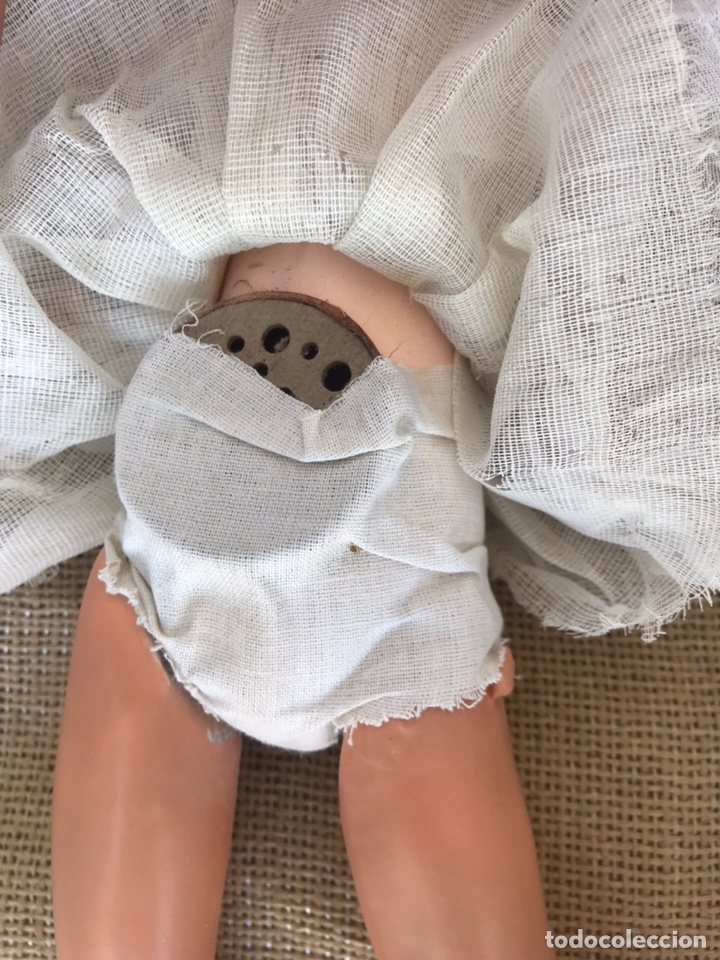 Mu&ntilde;eca espa&ntilde;ola clasica: Mu&ntilde;eca celuloide y cart&oacute;n piedra primera comuni&oacute;n - Foto 9
