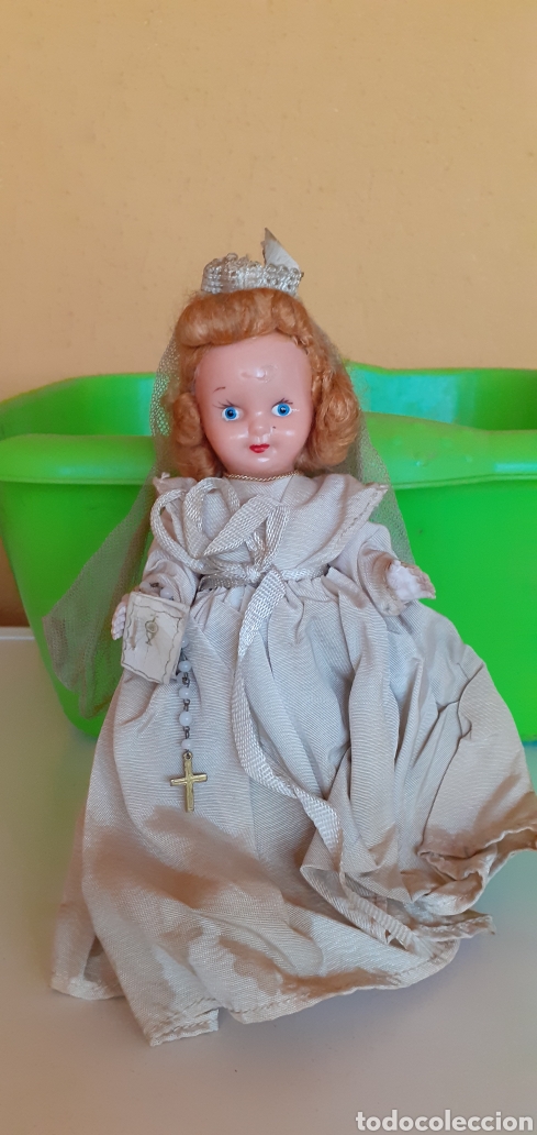Mu&ntilde;eca espa&ntilde;ola clasica: ANTIGUA MU&Ntilde;ECA DE COMUNION DE CELULOIDE CON SU ROSARIO - Foto 2