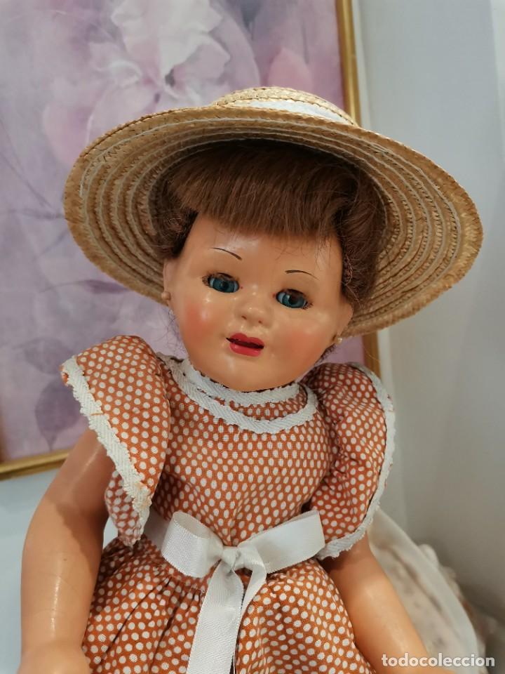 Muñeca española clasica: Preciosa muñeca española, años 50, cartón piedra. FLORIDO?, tiene orejitas - Foto 1 - 225589297