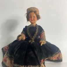 Muñeca española clasica: MUÑECA CON CUERPO DE CELULOIDE. MEDIADOS S.X.
