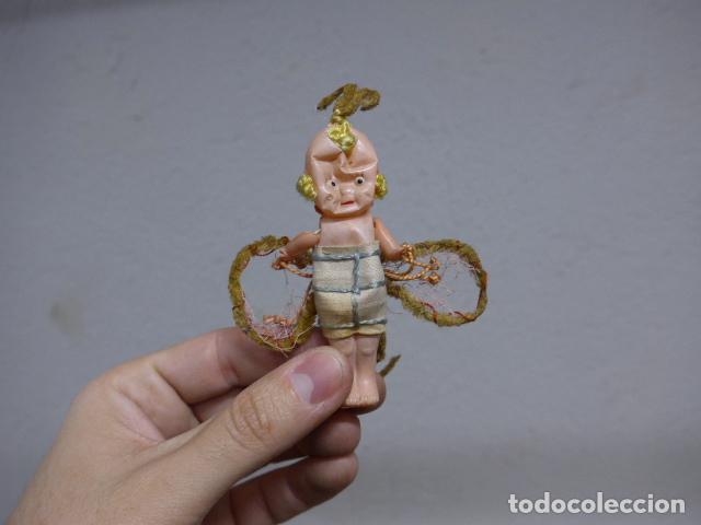 Mu&ntilde;eca espa&ntilde;ola clasica: Antigua mu&ntilde;eca peque&ntilde;a de celuloide - Foto 1