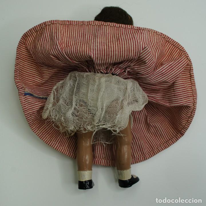 Mu&ntilde;eca espa&ntilde;ola clasica: MU&Ntilde;ECA DE CELULOIDE MIDE 19cm ( Tiene las gomas de las piernas dadas) . - Foto 5