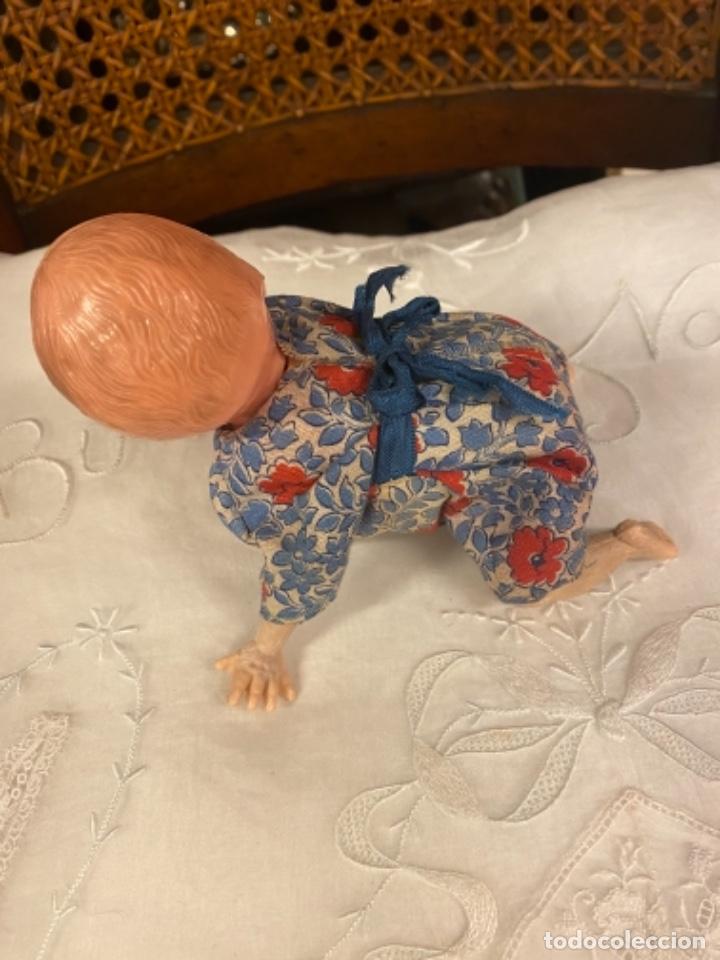 Mu&ntilde;eca espa&ntilde;ola clasica: Precioso beb&eacute; gateador celuloide - Foto 4