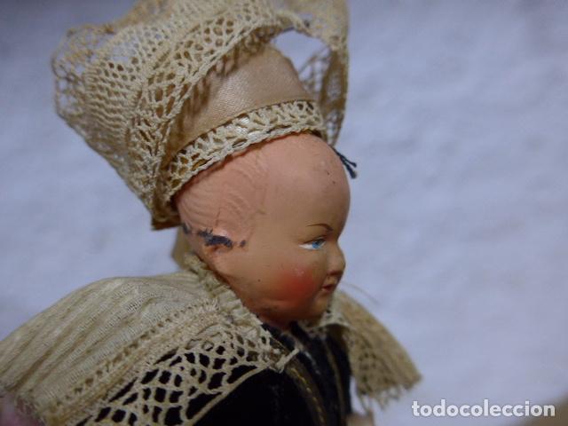 Mu&ntilde;eca espa&ntilde;ola clasica: Antigua mu&ntilde;eca de celuloide a identificar, tipo regional ? - Foto 4