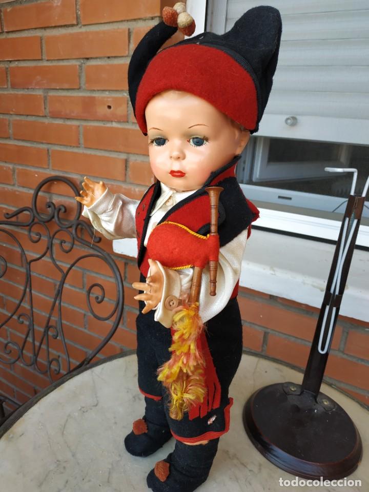 Mu&ntilde;eca espa&ntilde;ola clasica: Mu&ntilde;eco Arturito. - Foto 2