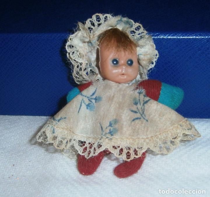 Mu&ntilde;eca espa&ntilde;ola clasica: mu&ntilde;eca peque&ntilde;a de los a&ntilde;os 40 8 cms - Foto 1