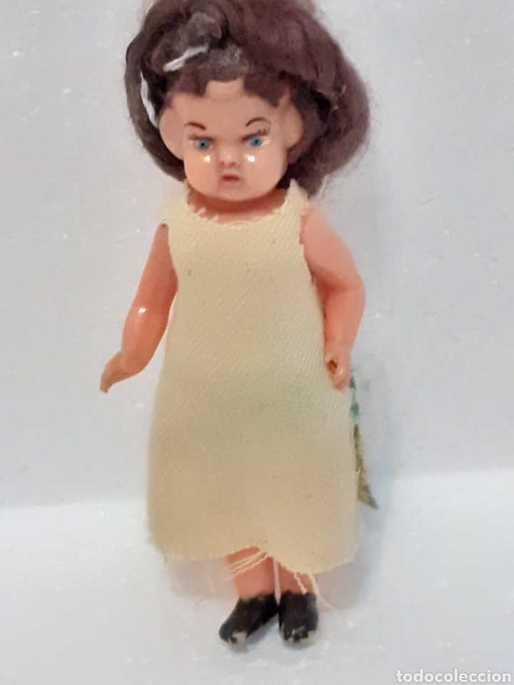 Mu&ntilde;eca espa&ntilde;ola clasica: Mu&ntilde;eca celuloide antigua mide 10 cm - Foto 1