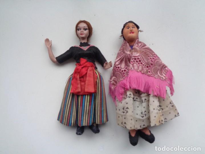Mu&ntilde;eca espa&ntilde;ola clasica: PAREJA DE ANTIGUAS MU&Ntilde;ECAS - Foto 1