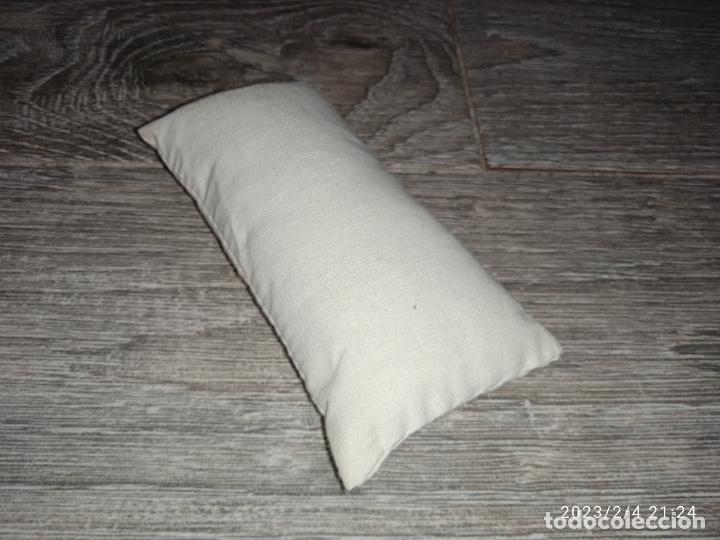 Mu&ntilde;eca espa&ntilde;ola clasica: Almohada de mu&ntilde;eca Mariquita P&eacute;rez mini - Foto 4