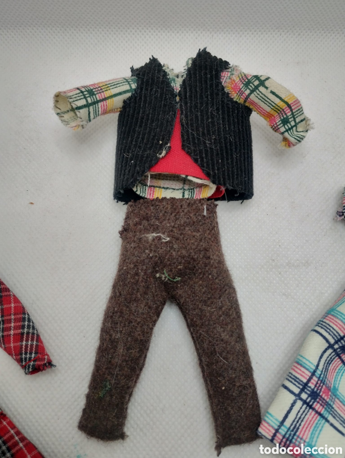Mu&ntilde;eca espa&ntilde;ola clasica: Conjunto de vestidos de mu&ntilde;eca hechos a mano - Foto 2