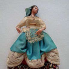 Muñeca española clasica: PRECIOSA Y ANTIGUA MUÑECA CON TRAJE REGIONAL DE MARIN ( CHICLANA )