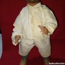 Muñeca española clasica: ANTIGUO MUÑECO DE CARTÓN PIEDRA Y TERRACOTA (LA CABEZA) SIN MARCA APARENTE