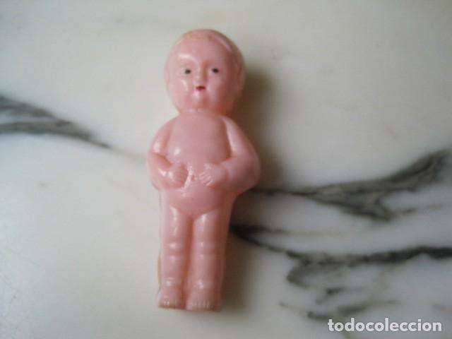 Mu&ntilde;eca espa&ntilde;ola clasica: PEQUE&Ntilde;O MU&Ntilde;ECO DE CELULOIDE - A&Ntilde;OS 50 - Foto 1