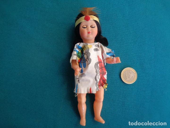 Mu&ntilde;eca espa&ntilde;ola clasica: PEQUE&Ntilde;A MU&Ntilde;ECA INDIA EN CELULOIDE - Foto 3