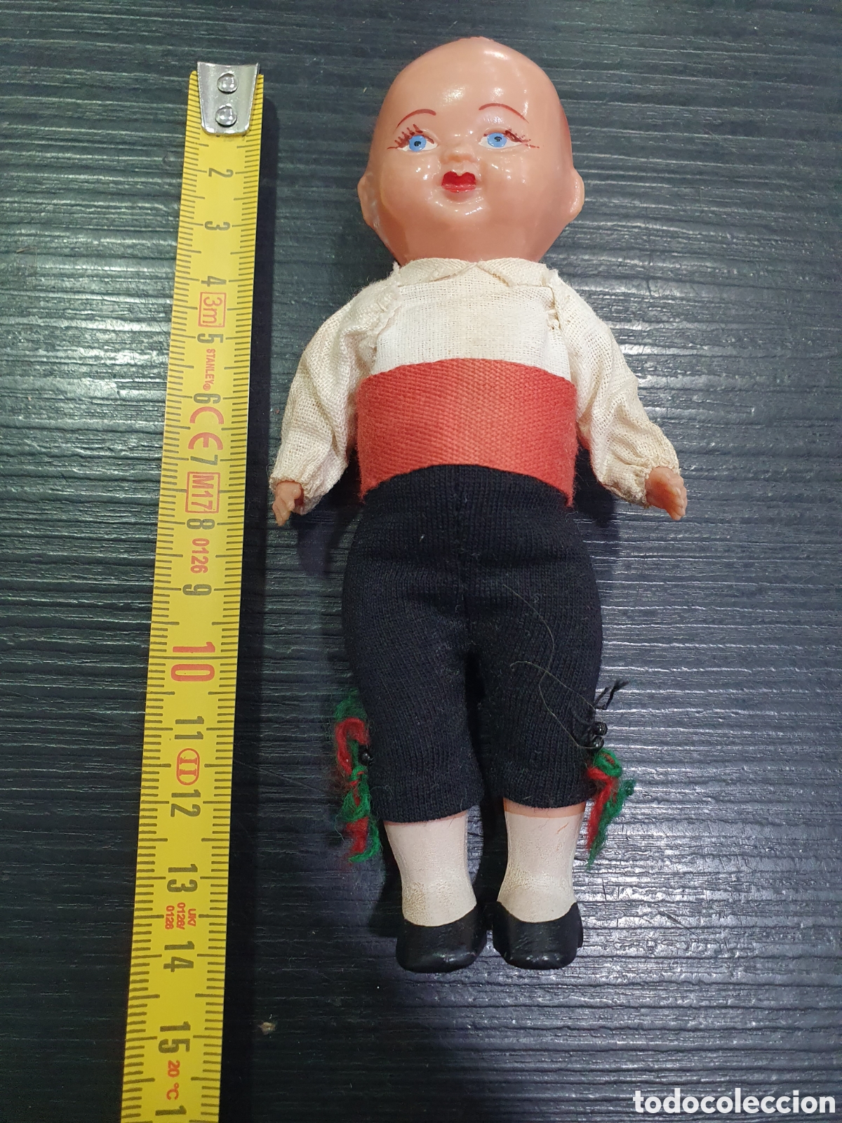 Mu&ntilde;eca espa&ntilde;ola clasica: Mu&ntilde;eco en celuloide con traje regional. (L38) - Foto 2
