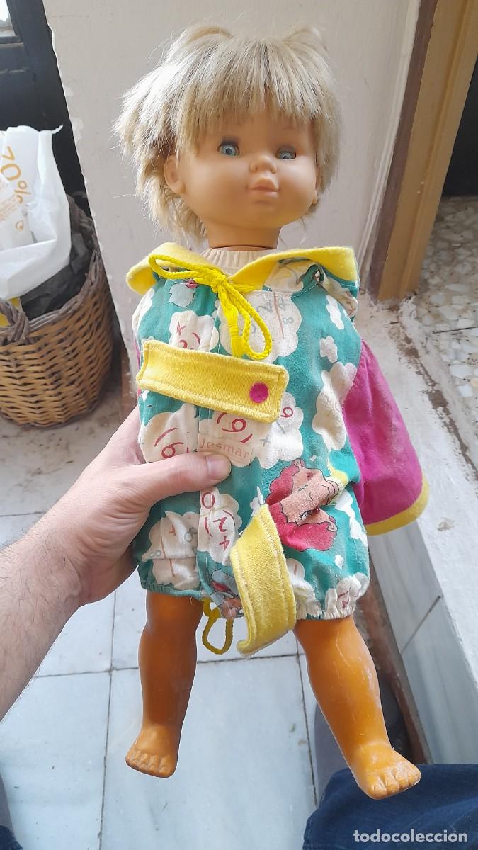 Mu&ntilde;eca espa&ntilde;ola clasica: Mu&ntilde;eca con ropa de colegio matem&aacute;ticas Jesmar - Foto 1