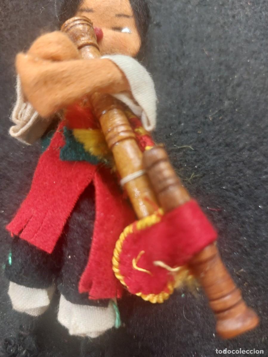Mu&ntilde;eca espa&ntilde;ola clasica: MU&Ntilde;ECA CON TRAJE REGIONAL Y GAITA - Foto 3