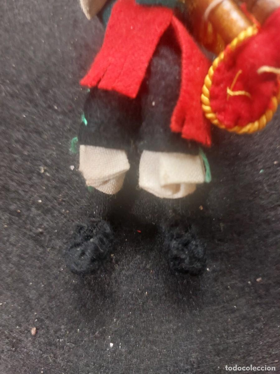 Mu&ntilde;eca espa&ntilde;ola clasica: MU&Ntilde;ECA CON TRAJE REGIONAL Y GAITA - Foto 4