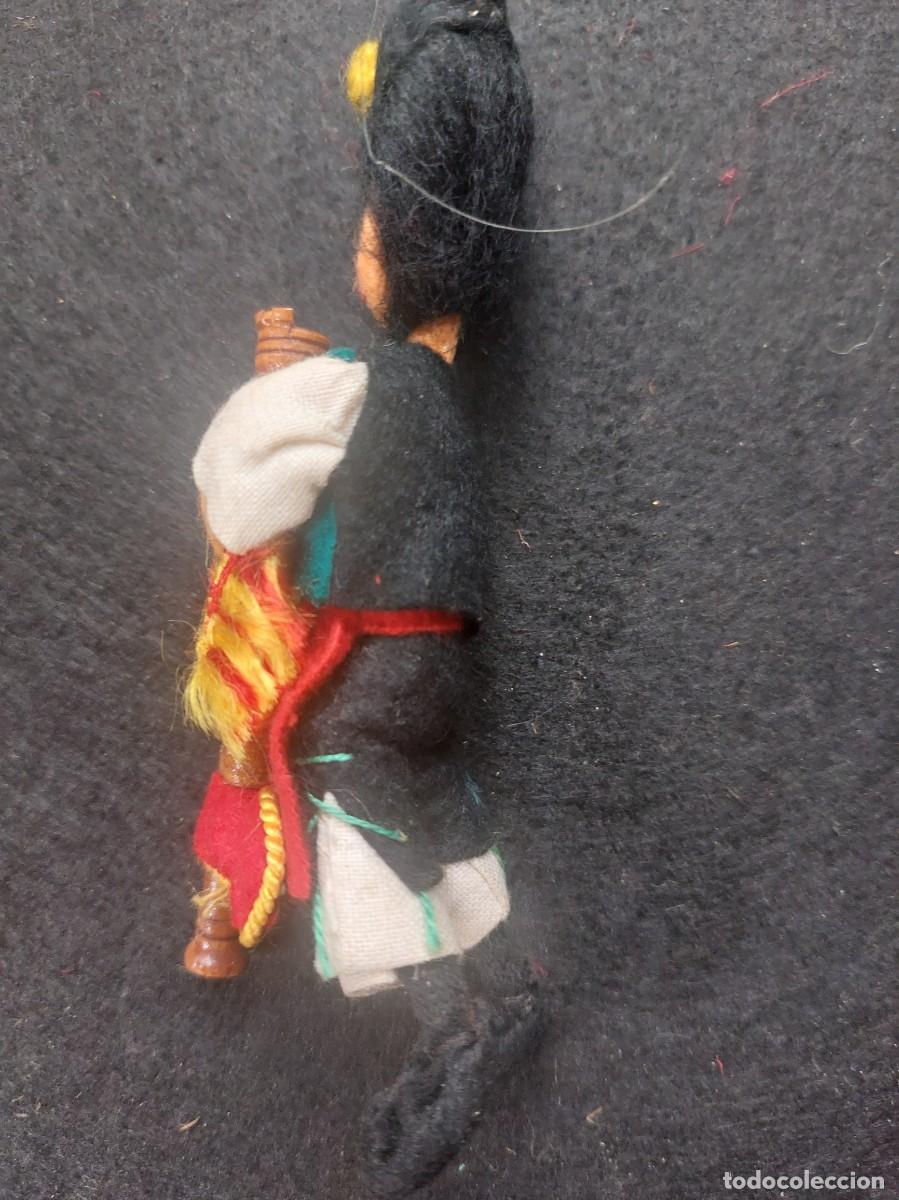 Mu&ntilde;eca espa&ntilde;ola clasica: MU&Ntilde;ECA CON TRAJE REGIONAL Y GAITA - Foto 5