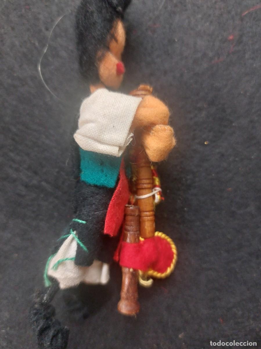 Mu&ntilde;eca espa&ntilde;ola clasica: MU&Ntilde;ECA CON TRAJE REGIONAL Y GAITA - Foto 6