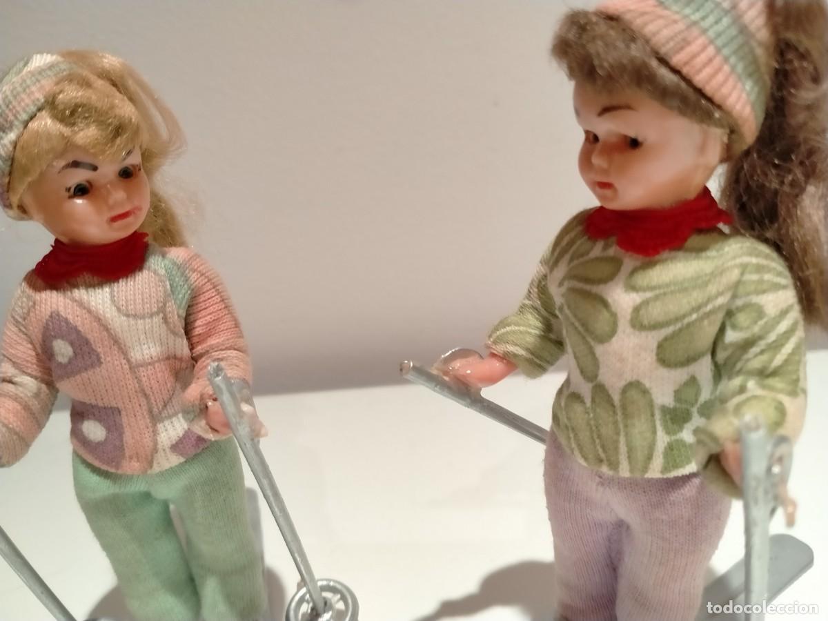 Mu&ntilde;eca espa&ntilde;ola clasica: Mu&ntilde;equitas de celuloide esquiadoras - Foto 2
