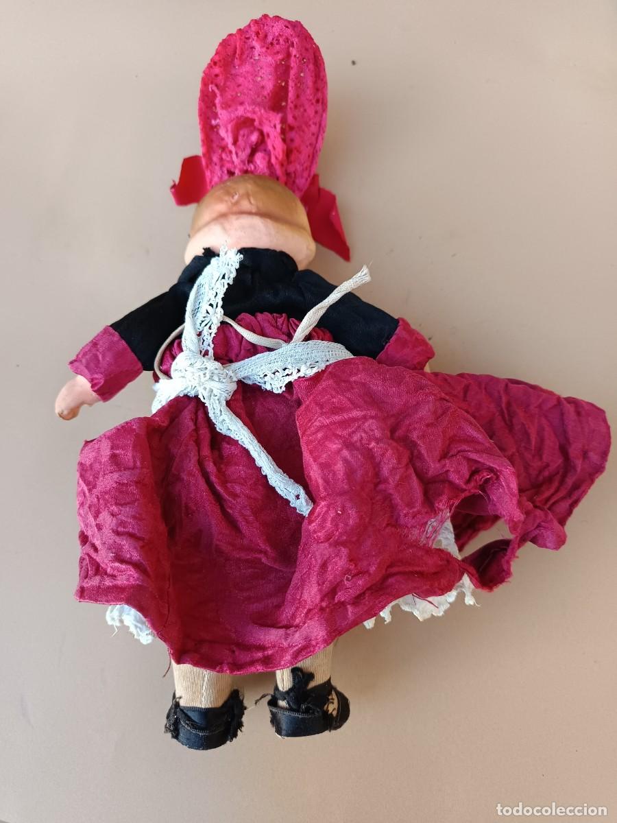 Mu&ntilde;eca espa&ntilde;ola clasica: Antigua mu&ntilde;eca de cart&oacute;n - Foto 2