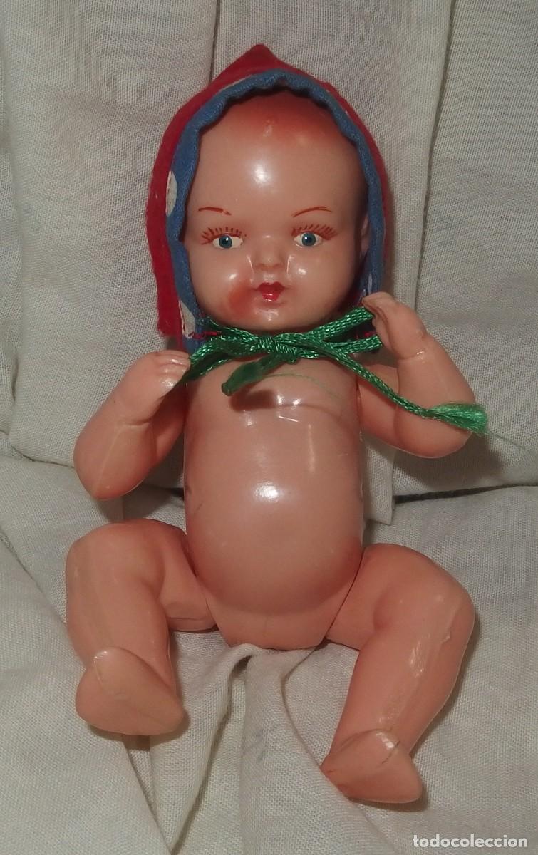 Mu&ntilde;eca espa&ntilde;ola clasica: BEB&Eacute; DE CELULOIDE CON CAPOTA,A&Ntilde;OS 50 - Foto 2