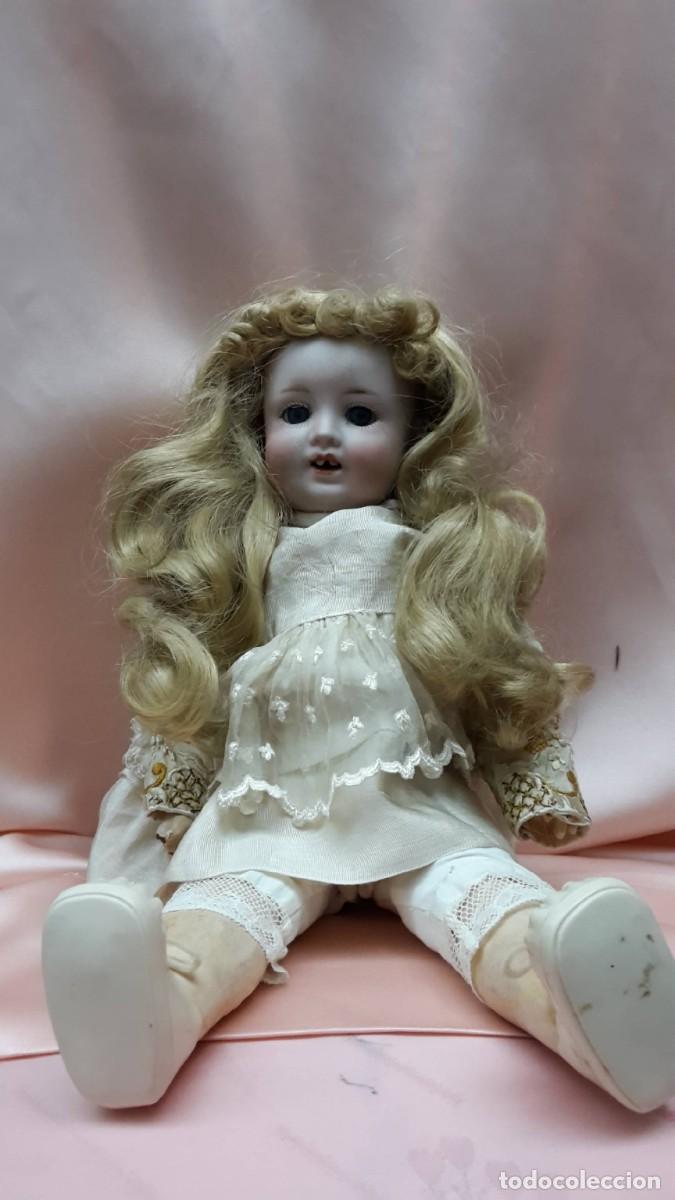 Mu&ntilde;eca espa&ntilde;ola clasica: MU&Ntilde;ECA DE EPOCA PROBABLEMENTE CATALANA - Foto 1