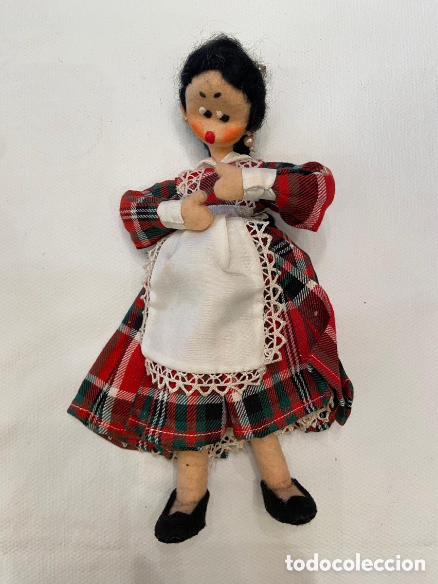 Mu&ntilde;eca espa&ntilde;ola clasica: Mu&ntilde;eca antigua de fieltro - Foto 1