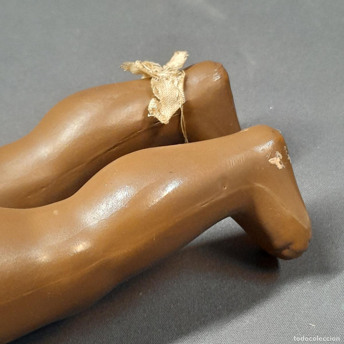 Mu&ntilde;eca espa&ntilde;ola clasica: MU&Ntilde;ECA NEGRA DE CELULOIDE CON OJOS DURMIENTES. 1950 CA. - Foto 8