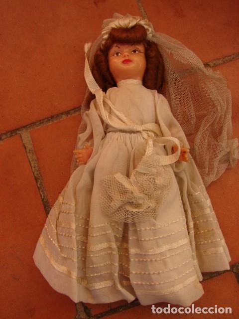 Mu&ntilde;eca espa&ntilde;ola clasica: ANTIGUA MU&Ntilde;ECA DE COMUNI&Oacute;N EN CELULOIDE - Foto 1