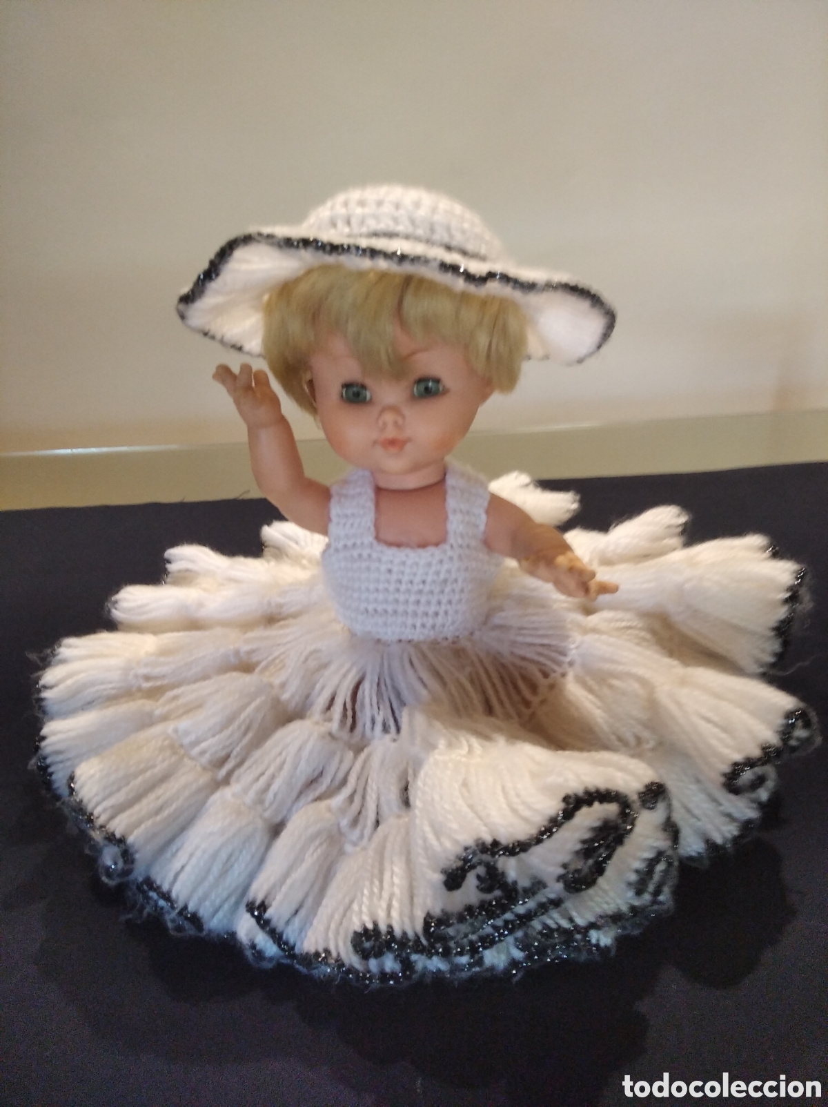 Mu&ntilde;eca espa&ntilde;ola clasica: Mu&ntilde;eca con Vestido Bordado - Foto 1