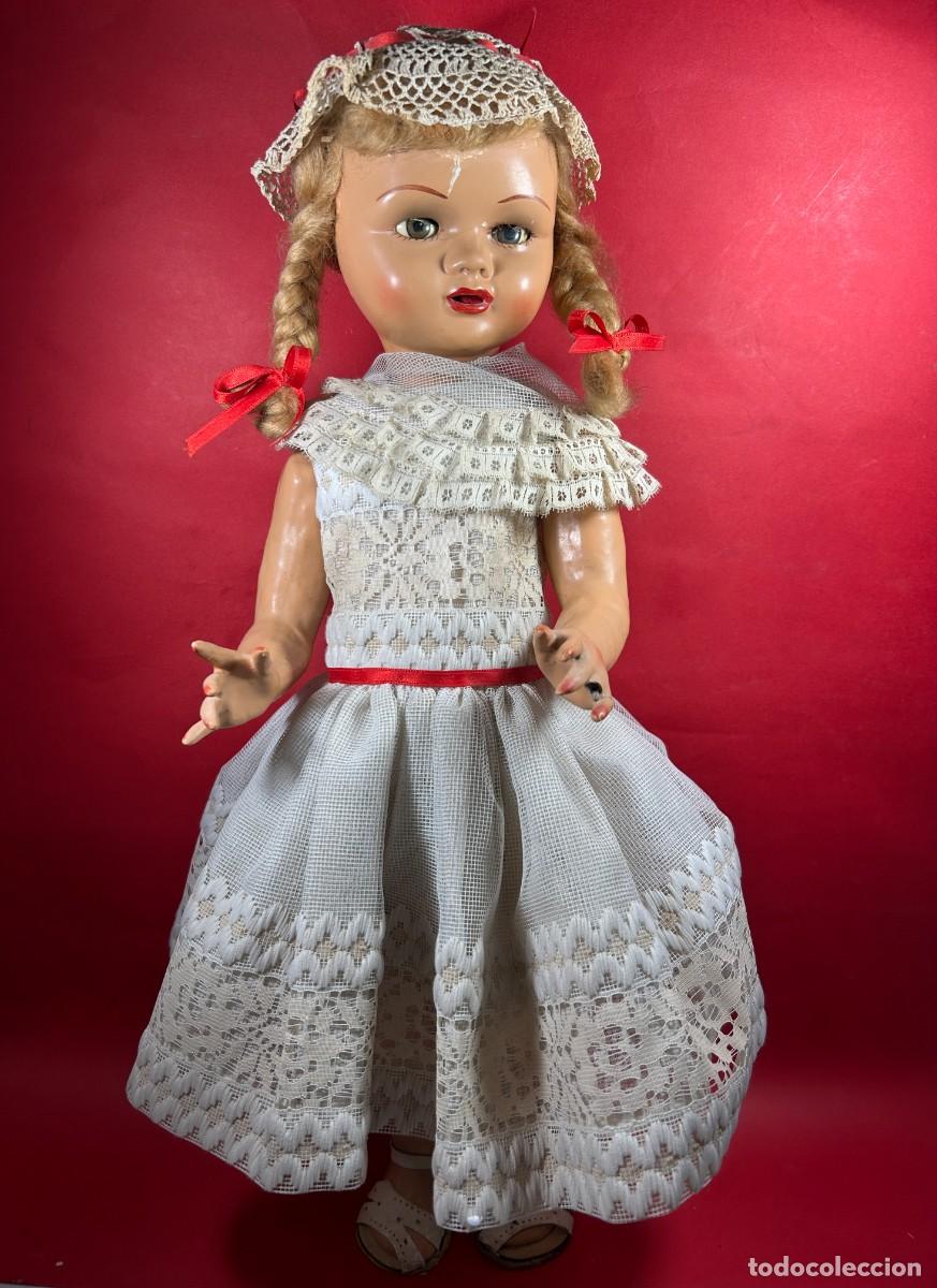 Mu&ntilde;eca espa&ntilde;ola clasica: ANTIGUA MU&Ntilde;ECA DE CARTON PIEDRA