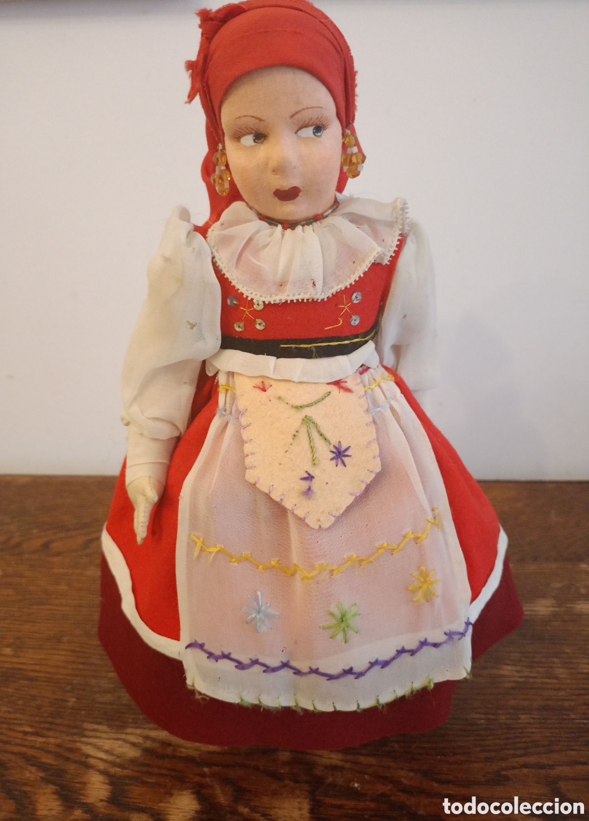 Mu&ntilde;eca espa&ntilde;ola clasica: Mu&ntilde;eca de los a&ntilde;os 30 T.A.F(Talleres Arte Fuste) de la Serie R trajes regionales.