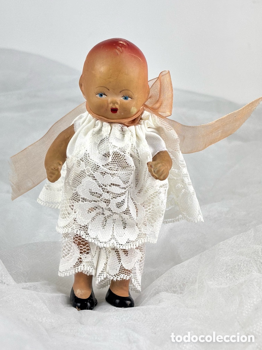 Mu&ntilde;eca espa&ntilde;ola clasica: ANTIGUA MU&Ntilde;ECA DE TERRACOTA CON VESTIDITO DE ENCAJE