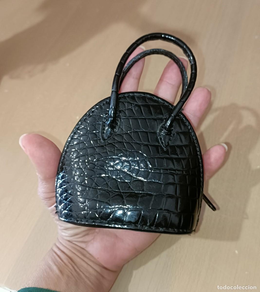 Mu&ntilde;eca espa&ntilde;ola clasica: Precioso mini monedero negro efecto cocodrilo, nuevo.