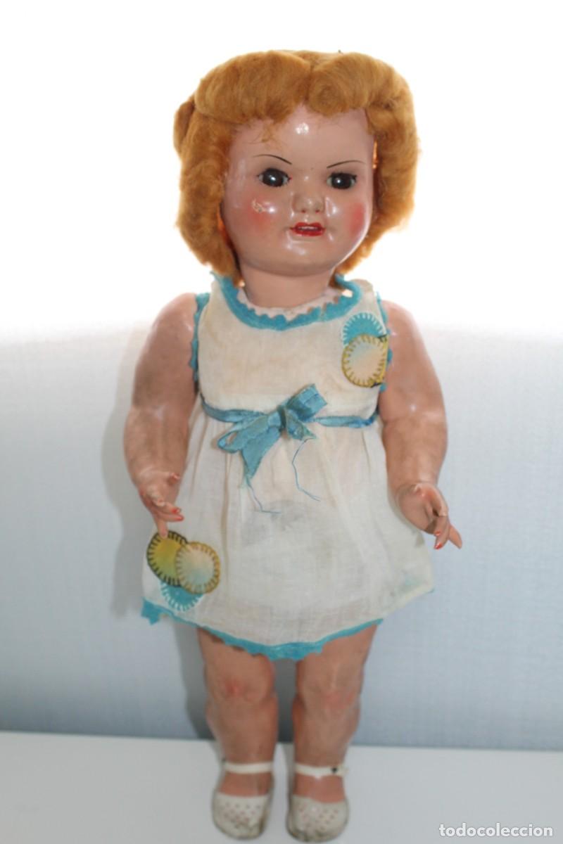 Mu&ntilde;eca espa&ntilde;ola clasica: ANTIGUA MU&Ntilde;ECA ESPA&Ntilde;OLA DE CARTON