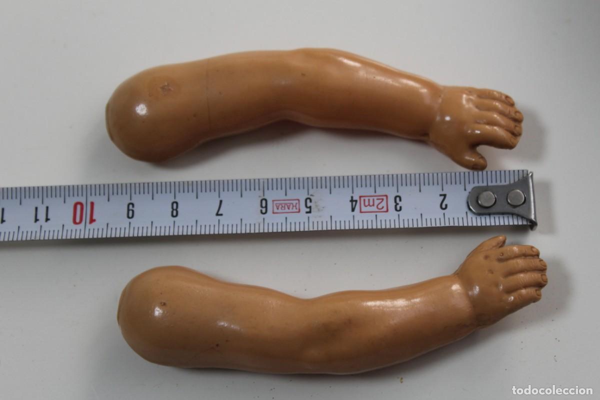 Mu&ntilde;eca espa&ntilde;ola clasica: ANTIGUOS BRAZOS DE CELULOIDE MU&Ntilde;ECA - Foto 3