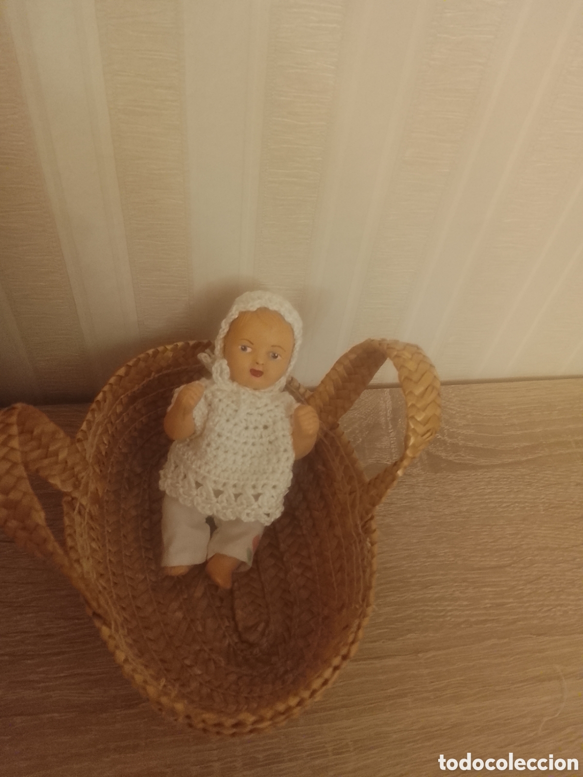 Mu&ntilde;eca espa&ntilde;ola clasica: Mu&ntilde;equito de celuloide en su ser&oacute;n ,a&ntilde;os 50 .Leer descripci&oacute;n