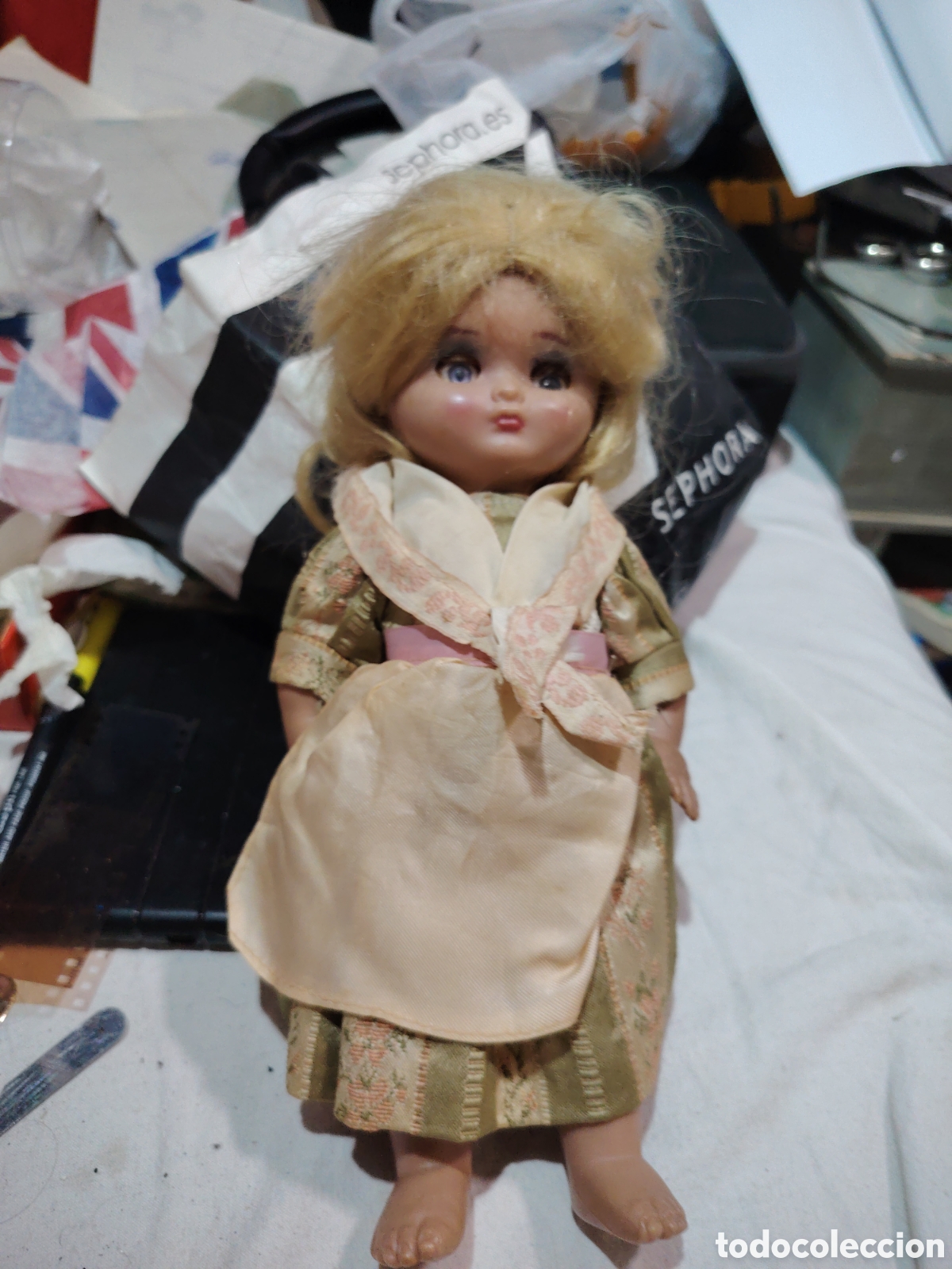 Mu&ntilde;eca espa&ntilde;ola clasica: Mu&ntilde;eca linda pirula vestida