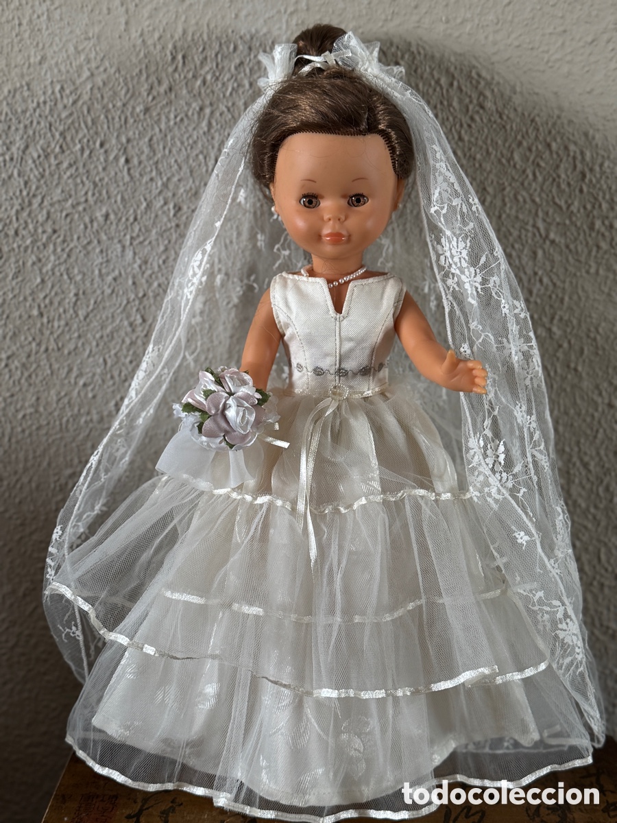 Mu&ntilde;eca espa&ntilde;ola clasica: Nancy de Famosa edici&oacute;n 2011 especial novia