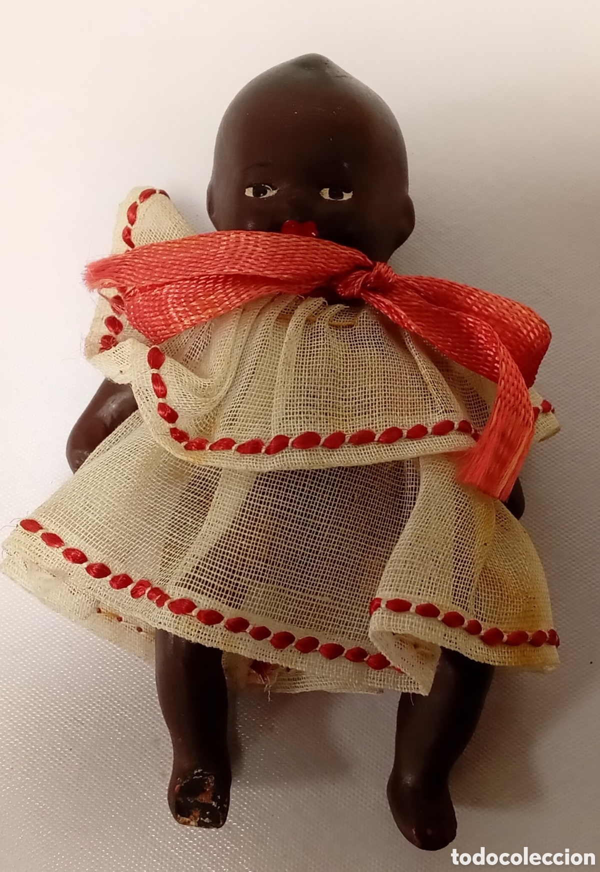 Mu&ntilde;eca espa&ntilde;ola clasica: Mu&ntilde;eca bebe terracota 8 CM sin marca mediados del siglo 20