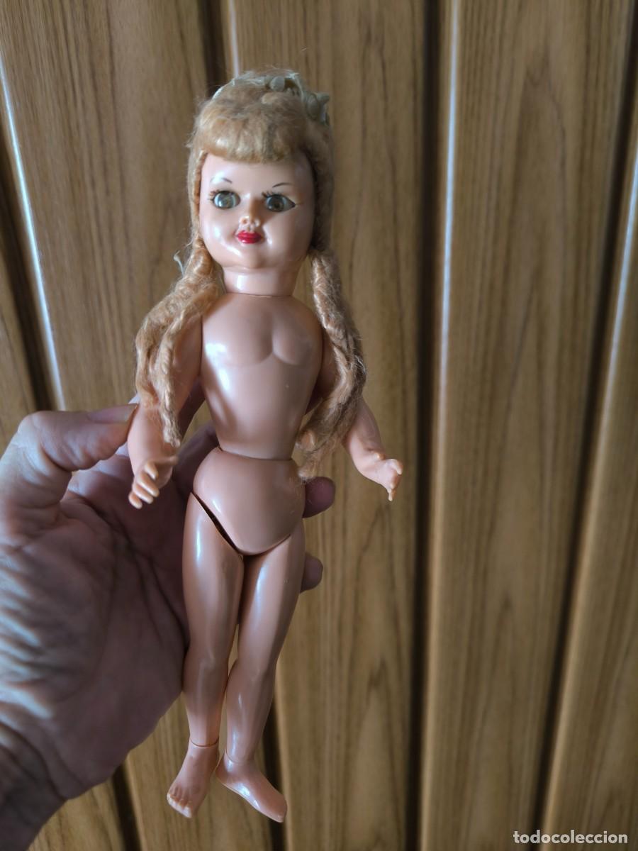 Mu&ntilde;eca espa&ntilde;ola clasica: Mu&ntilde;eca articulada celuloide a&ntilde;os 60 - Foto 1