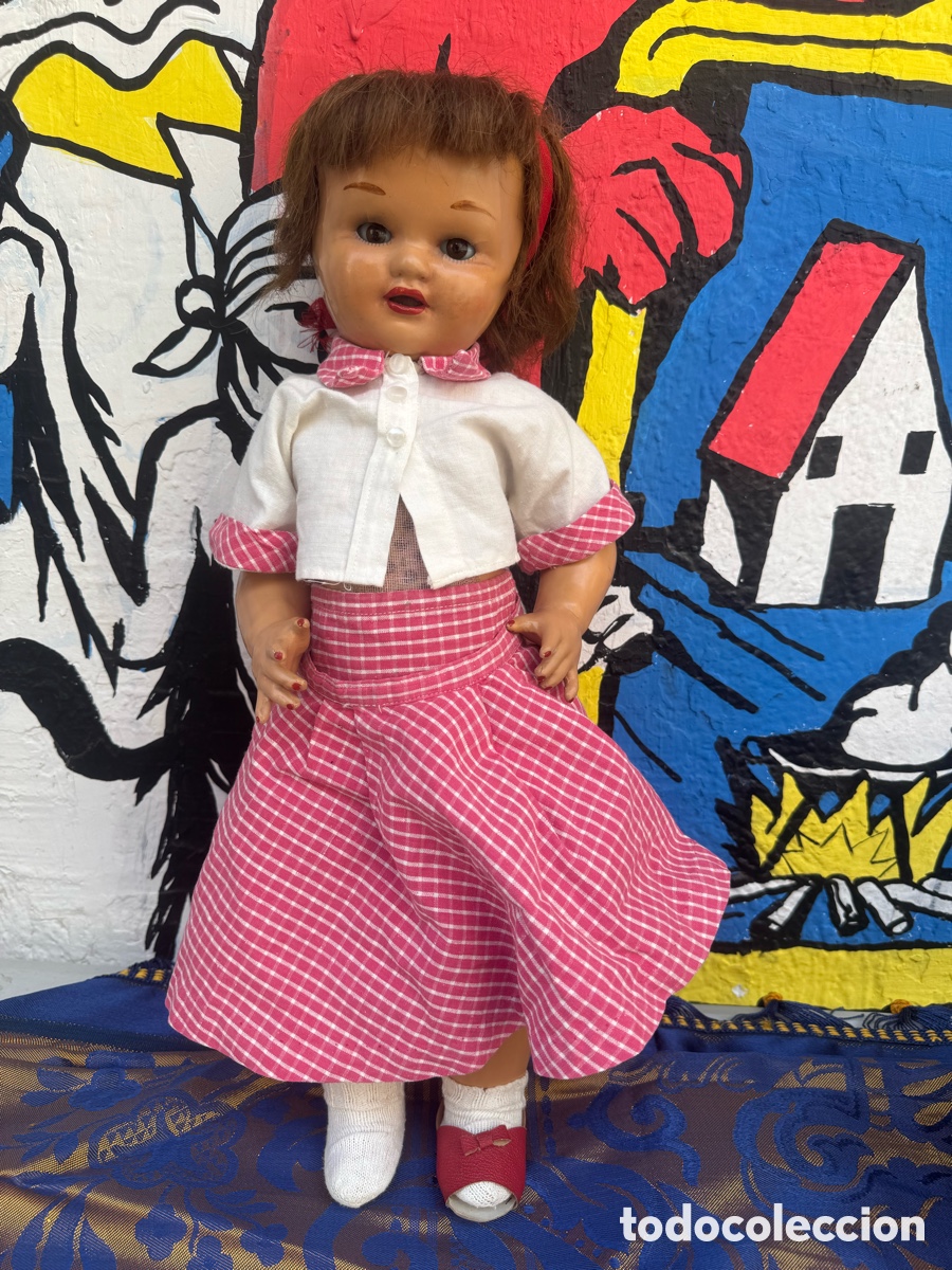 Mu&ntilde;eca espa&ntilde;ola clasica: Mu&ntilde;eca antigua de cart&oacute;n
